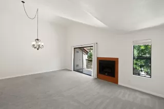 Photo #3: 260008327 Listing 