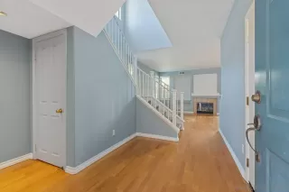 Photo #3: 260008328 Listing 