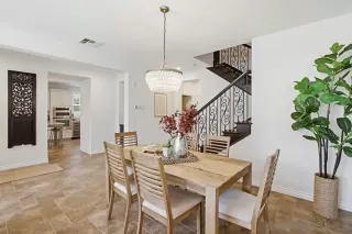 Photo #5: 260008331 Listing