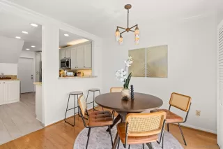 Photo #2: 260008334 Listing 