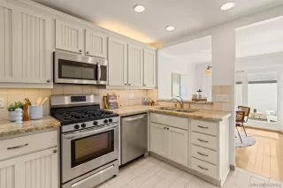 Photo #3: 260008334 Listing 