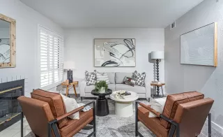 Photo #1: 260008356 Listing 