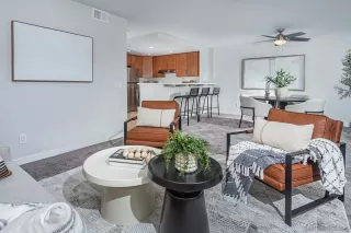 Photo #3: 260008356 Listing 