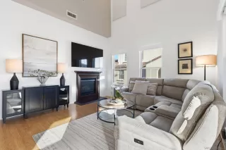 Photo #1: 260008366 Listing