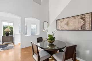 Photo #4: 260008366 Listing