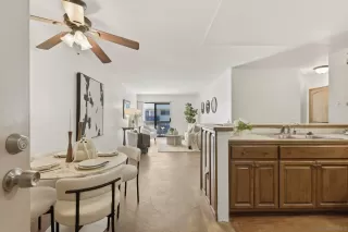 Photo #1: 260008368 Listing 