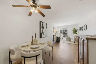 Photo #2: 260008368 Listing 