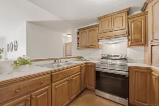 Photo #3: 260008368 Listing 