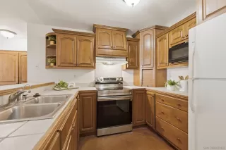 Photo #4: 260008368 Listing 