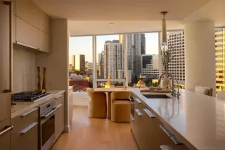 Photo #1: 260008369 Listing 