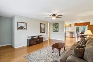 Photo #5: 260008388 Listing 