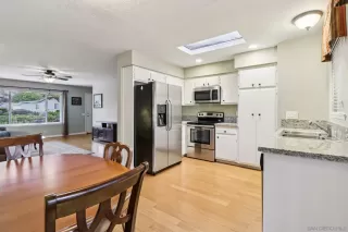 Photo #6: 260008388 Listing 