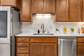 Photo #3: 260008395 Listing 