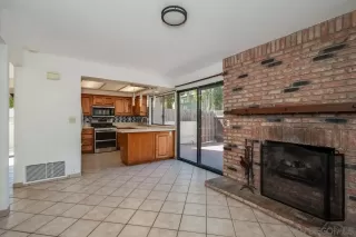 Photo #6: 260008401 Listing 