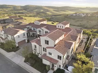 Photo #3: 260008408 Listing