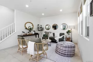 Photo #6: 260008408 Listing