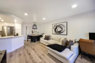 Photo #2: 260008412 Listing 