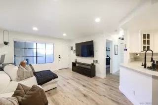 Photo #5: 260008412 Listing 