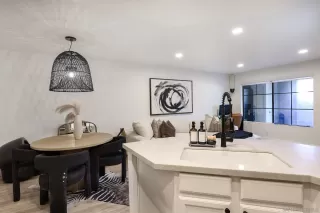 Photo #6: 260008412 Listing 