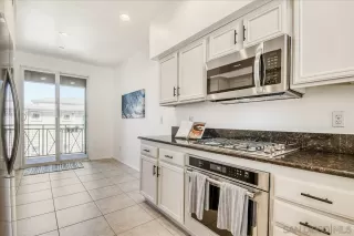 Photo #6: 260008413 Listing 