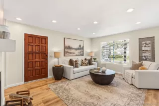 Photo #2: 260008419 Listing 