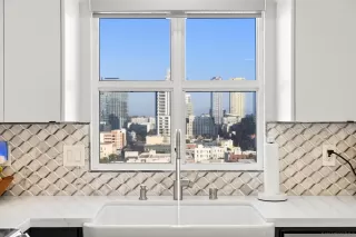 Photo #5: 260008425 Listing 