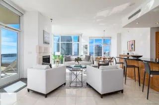 Photo #3: 260008428 Listing 