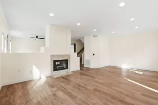 Photo #2: 260008450 Listing 