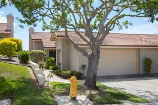 Photo #4: 260008478 Listing
