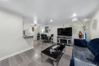 Photo #3: 260008479 Listing 