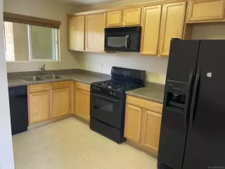 Photo #5: 260008482 Listing 