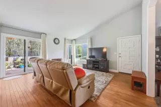 Photo #3: 260008506 Listing 