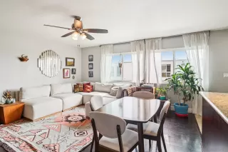 Photo #6: 260008512 Listing