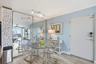 Photo #4: 260008517 Listing