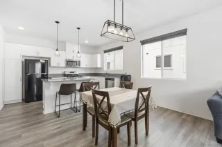 Photo #2: 260008539 Listing 