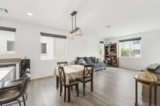 Photo #3: 260008539 Listing 