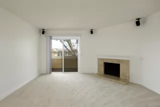 Photo #1: 260008544 Listing 