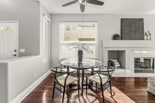 Photo #1: 260008560 Listing 