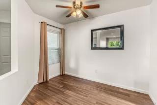 Photo #6: 260008574 Listing 