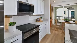 Photo #3: 260008588 Listing