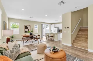 Photo #3: 260008593 Listing 