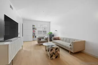 Photo #5: 260008623 Listing 