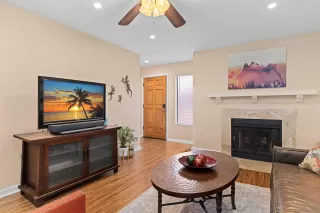 Photo #1: 260008637 Listing 