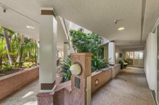 Photo #2: 260008660 Listing