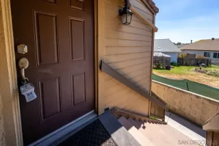 Photo #1: 260008686 Listing 