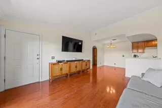 Photo #2: 260008686 Listing 