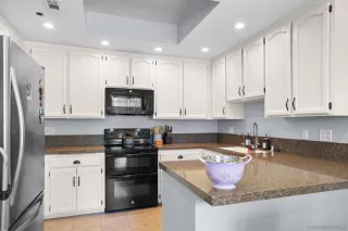 Photo #3: 260008691 Listing 