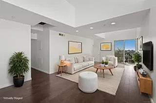 Photo #2: 260008730 Listing