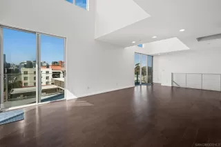 Photo #5: 260008730 Listing