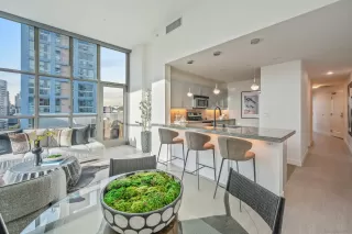 Photo #1: 260008736 Listing